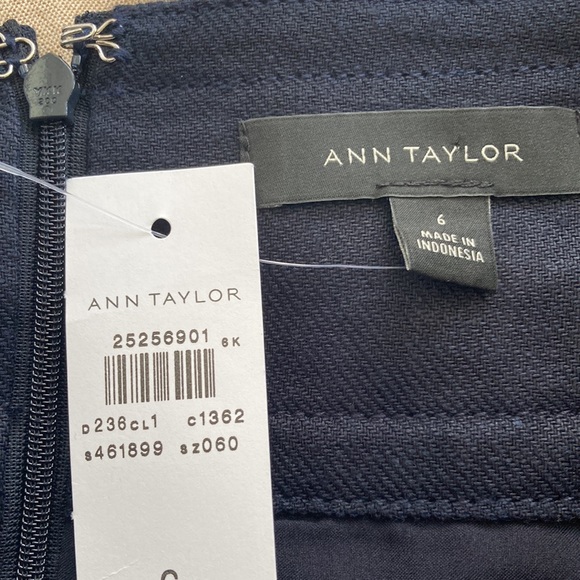 NWT Ann Taylor Linen Blend Navy Skirt with Waist Detail Size 6 - Picture 3 of 8